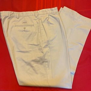 Men’s khaki Polo Ralph Lauren Andrew Pants, size 42x32